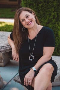 R Elizabeth Miranda